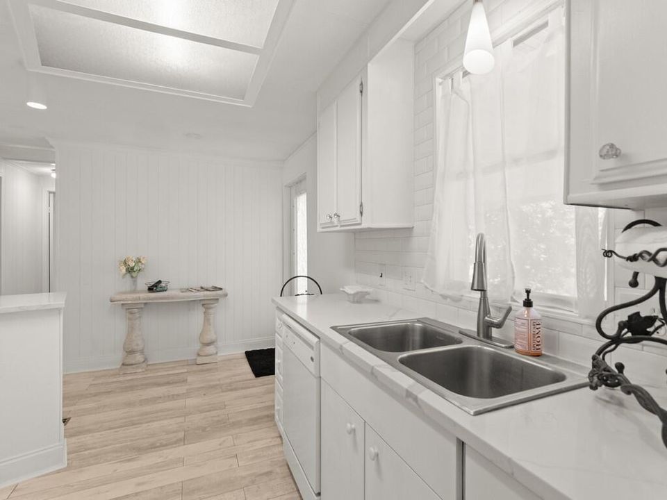 For Sale: $74,999 (2 beds, 2 baths, 1536 Square Feet)