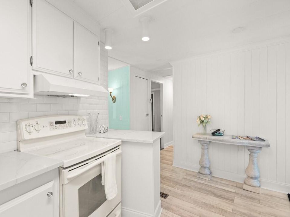 For Sale: $74,999 (2 beds, 2 baths, 1536 Square Feet)