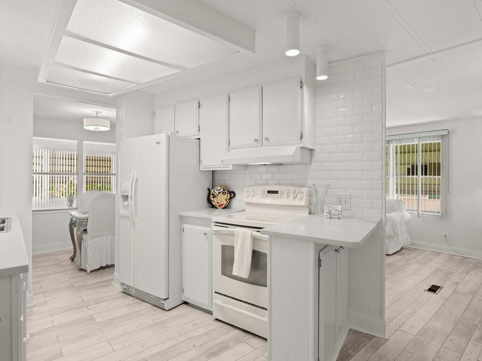 For Sale: $74,999 (2 beds, 2 baths, 1536 Square Feet)