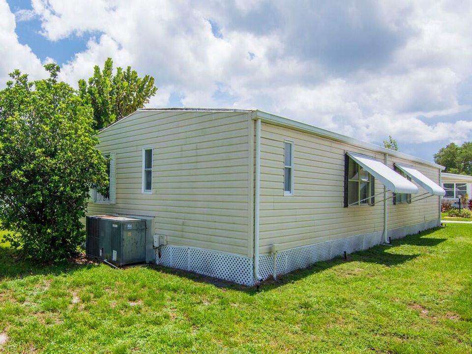 For Sale: $74,999 (2 beds, 2 baths, 1536 Square Feet)