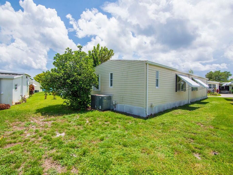 For Sale: $74,999 (2 beds, 2 baths, 1536 Square Feet)