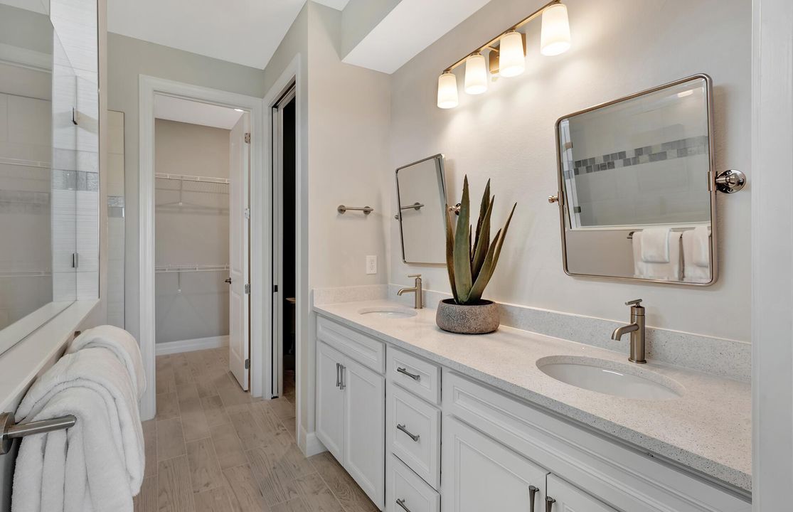 For Sale: $935,295 (5 beds, 4 baths, 2894 Square Feet)