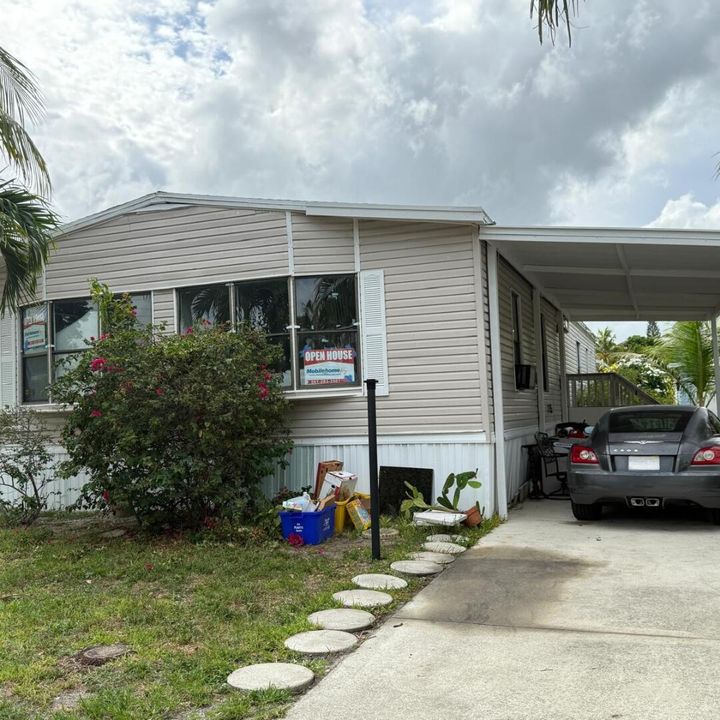 Active With Contract: $88,500 (3 beds, 2 baths, 1440 Square Feet)