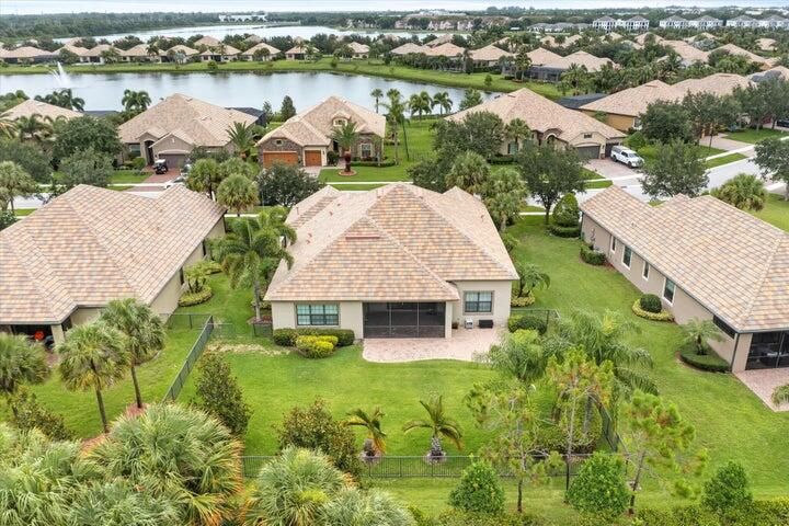 待售: $878,970 (3 贝兹, 3 浴室, 2561 平方英尺)