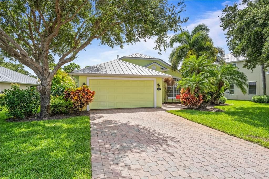 На продажу: $400,000 (3 спален, 2 ванн, 1563 Квадратных фут)