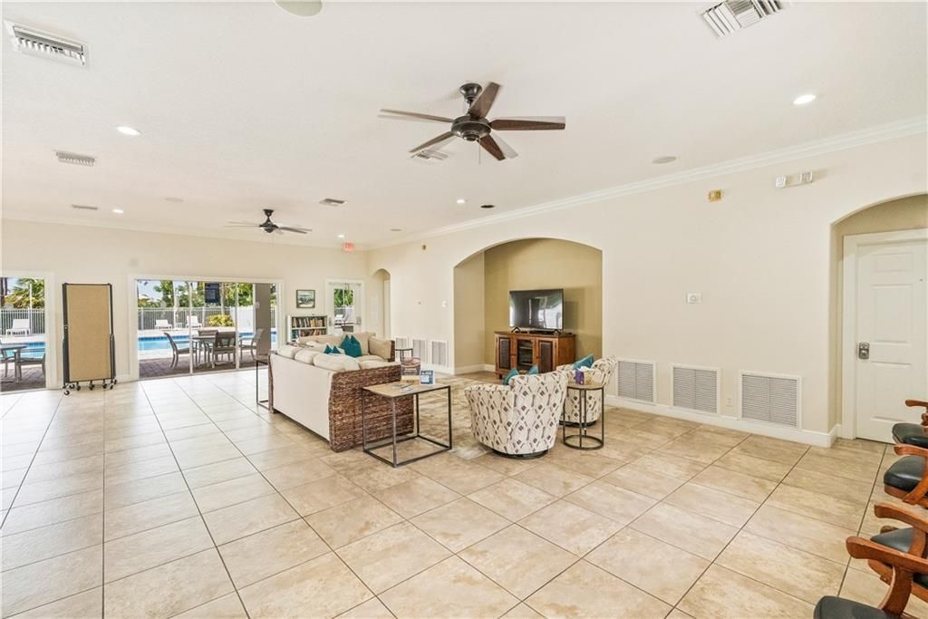 На продажу: $400,000 (3 спален, 2 ванн, 1563 Квадратных фут)