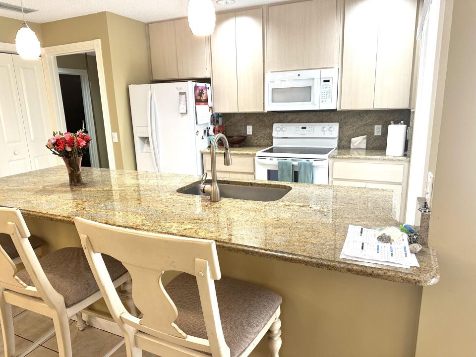 En Venta: $369,500 (2 camas, 2 baños, 1152 Pies cuadrados)