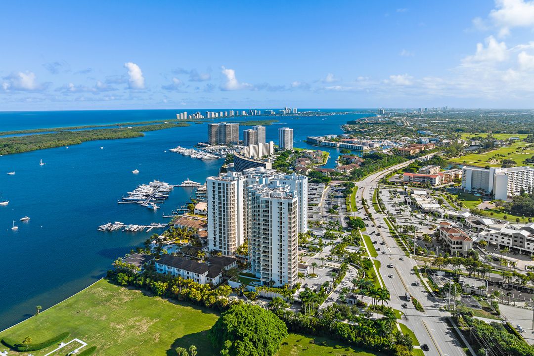 En Venta: $3,150,000 (4 camas, 4 baños, 3032 Pies cuadrados)