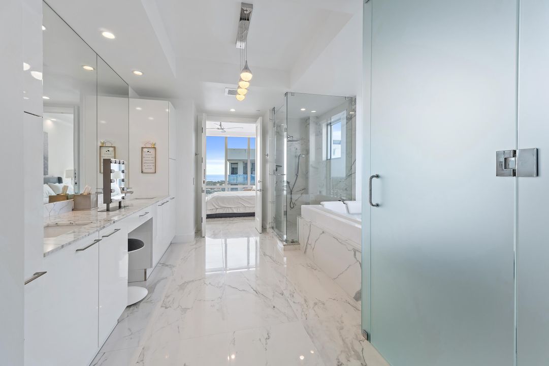 En Venta: $3,150,000 (4 camas, 4 baños, 3032 Pies cuadrados)