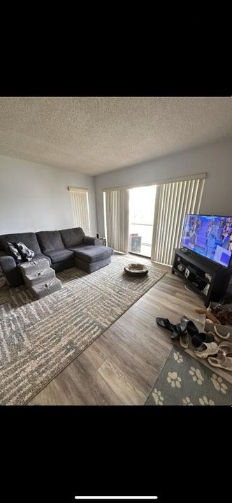 En Venta: $199,000 (2 camas, 2 baños, 1106 Pies cuadrados)
