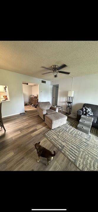 En Venta: $199,000 (2 camas, 2 baños, 1106 Pies cuadrados)