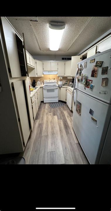 En Venta: $199,000 (2 camas, 2 baños, 1106 Pies cuadrados)