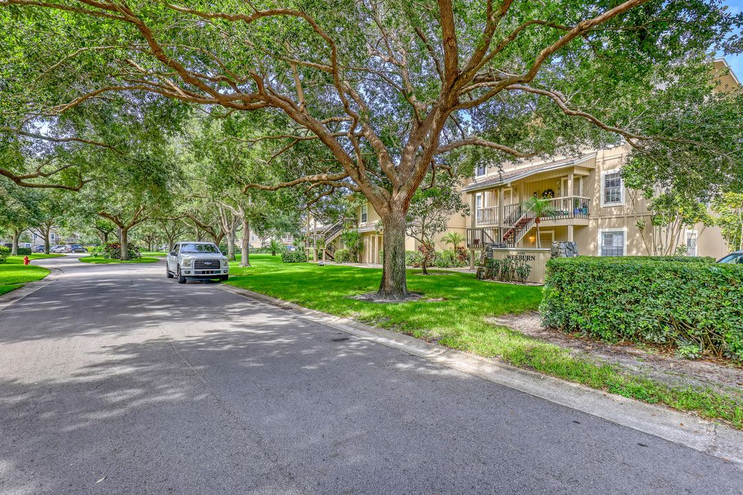 For Sale: $239,000 (2 beds, 2 baths, 1230 Square Feet)