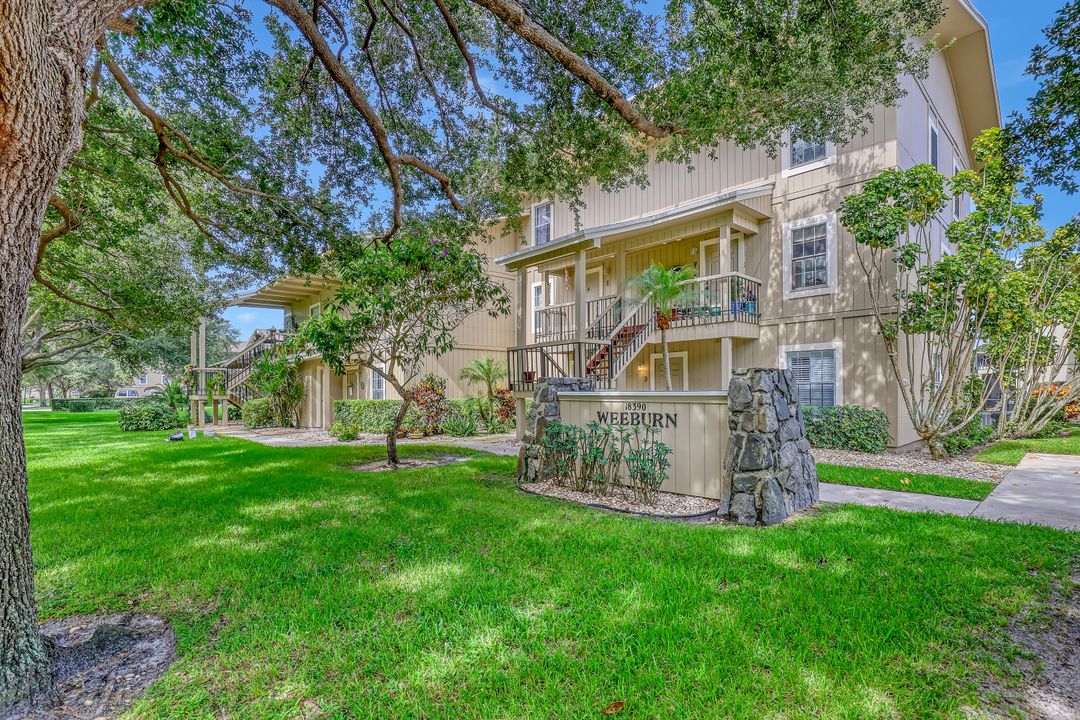 For Sale: $239,000 (2 beds, 2 baths, 1230 Square Feet)