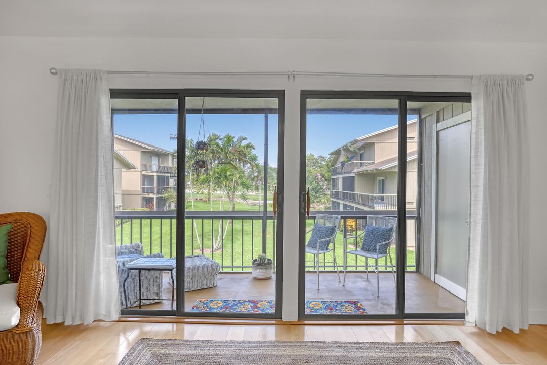 For Sale: $239,000 (2 beds, 2 baths, 1230 Square Feet)