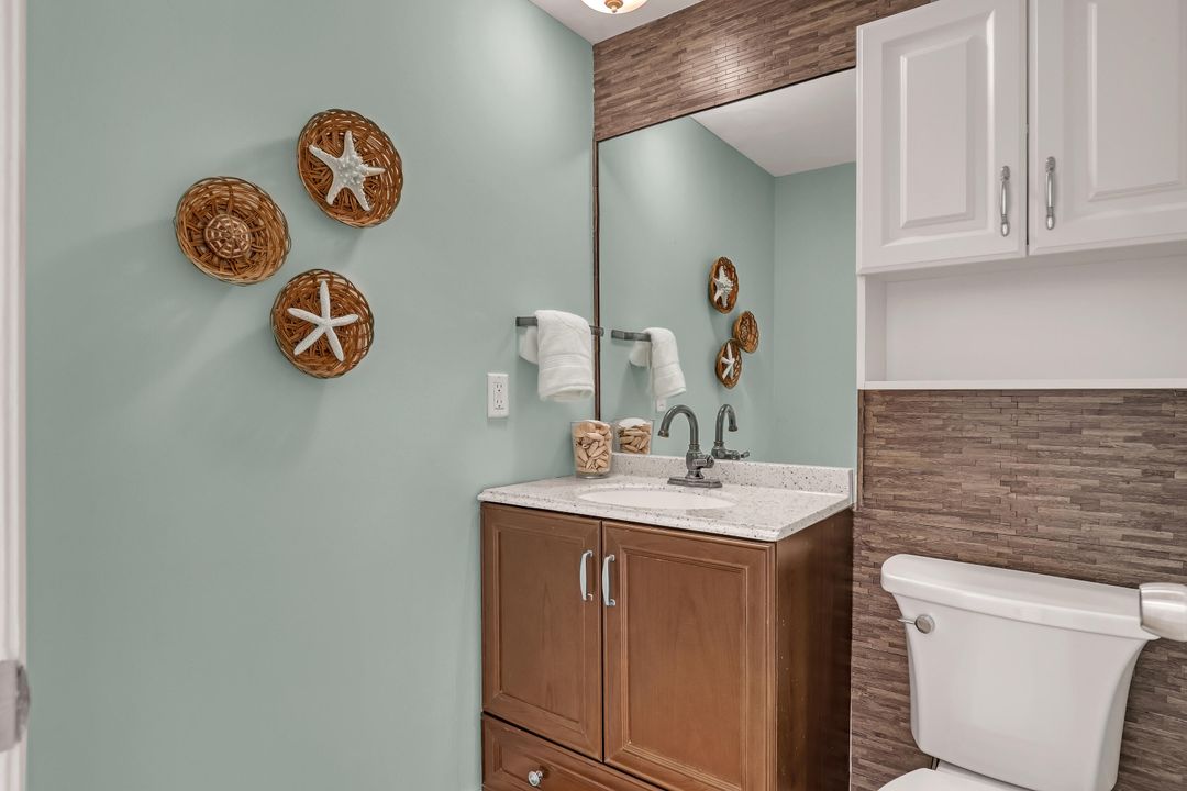 For Sale: $239,000 (2 beds, 2 baths, 1230 Square Feet)