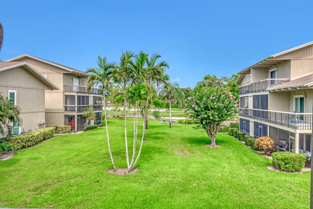 For Sale: $239,000 (2 beds, 2 baths, 1230 Square Feet)