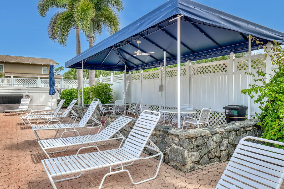 For Sale: $239,000 (2 beds, 2 baths, 1230 Square Feet)