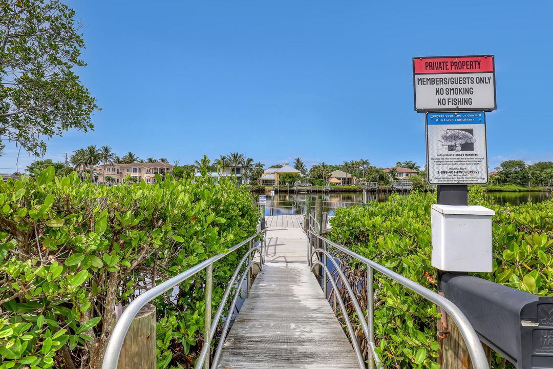 For Sale: $239,000 (2 beds, 2 baths, 1230 Square Feet)