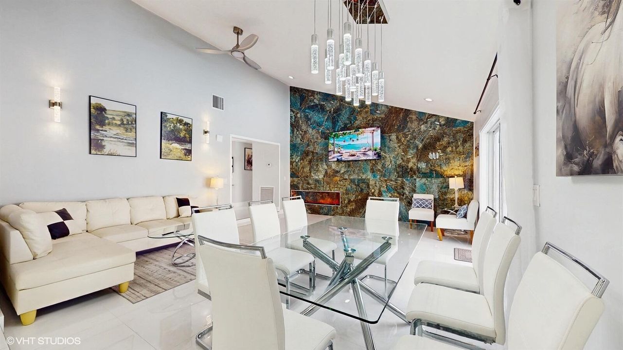 For Rent: $16,000 (5 beds, 3 baths, 2279 Square Feet)