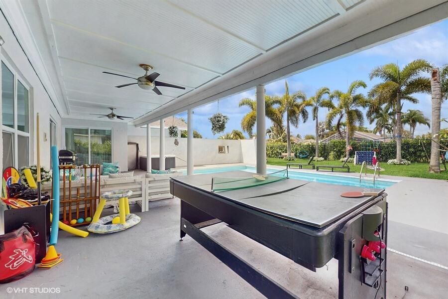 For Rent: $16,000 (5 beds, 3 baths, 2279 Square Feet)