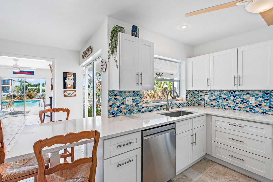 В аренду: $12,500 (2 спален, 2 ванн, 1590 Квадратных фут)