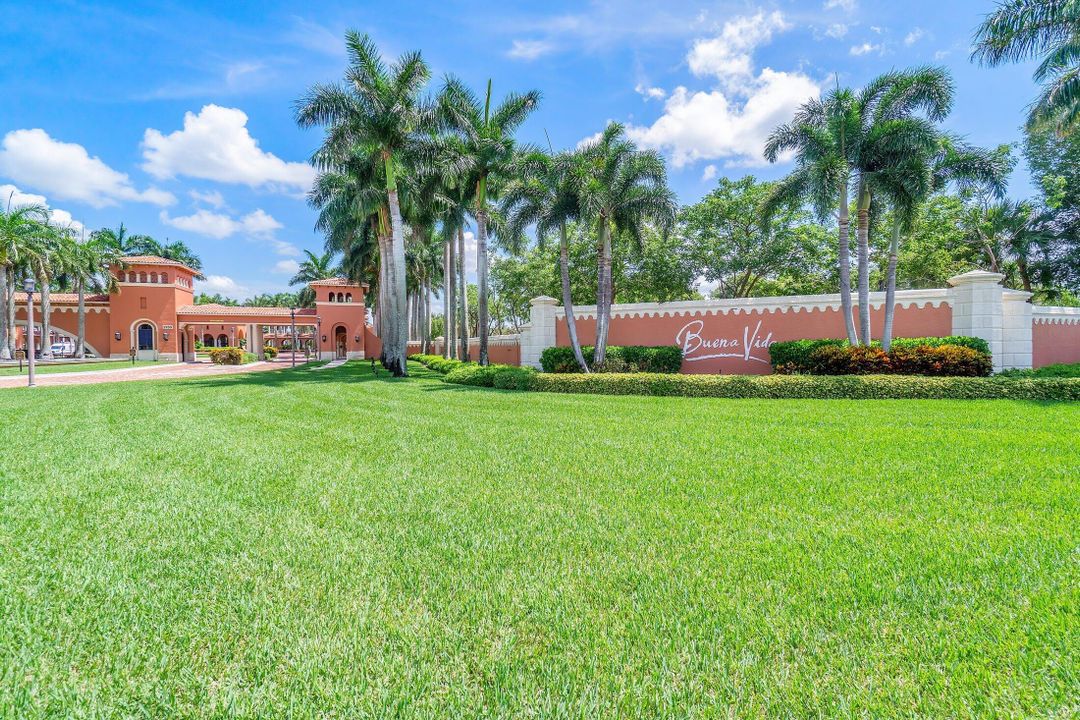 En Venta: $759,990 (3 camas, 2 baños, 2229 Pies cuadrados)