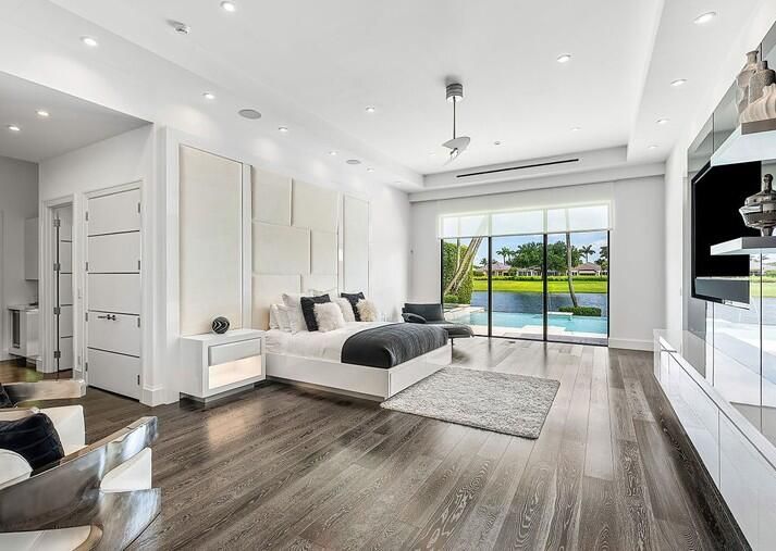 For Sale: $9,950,000 (6 beds, 8 baths, 9041 Square Feet)