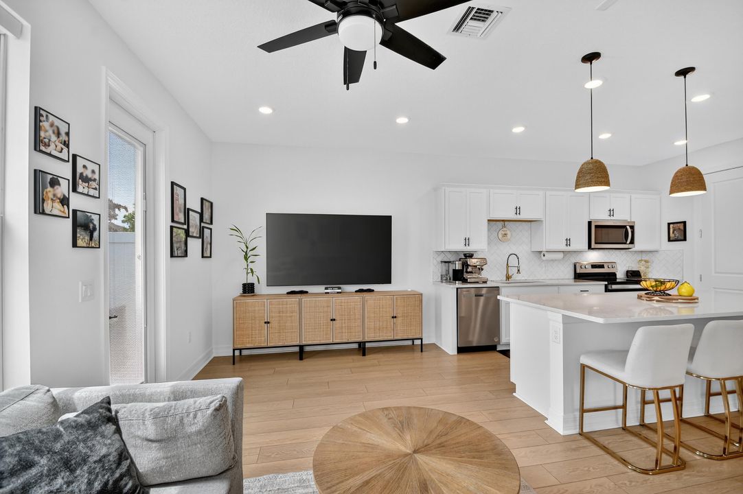 En Venta: $490,000 (3 camas, 2 baños, 1675 Pies cuadrados)