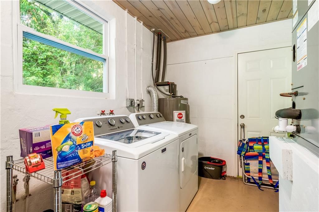 На продажу: $399,000 (3 спален, 2 ванн, 1300 Квадратных фут)