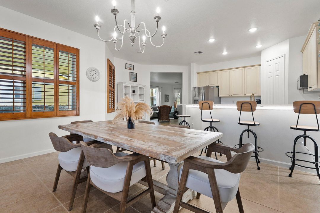 待售: $559,000 (3 贝兹, 2 浴室, 2360 平方英尺)