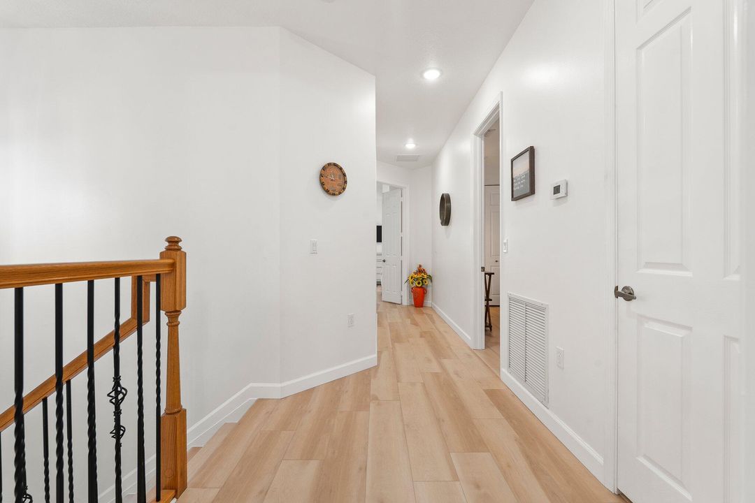 待售: $559,000 (3 贝兹, 2 浴室, 2360 平方英尺)