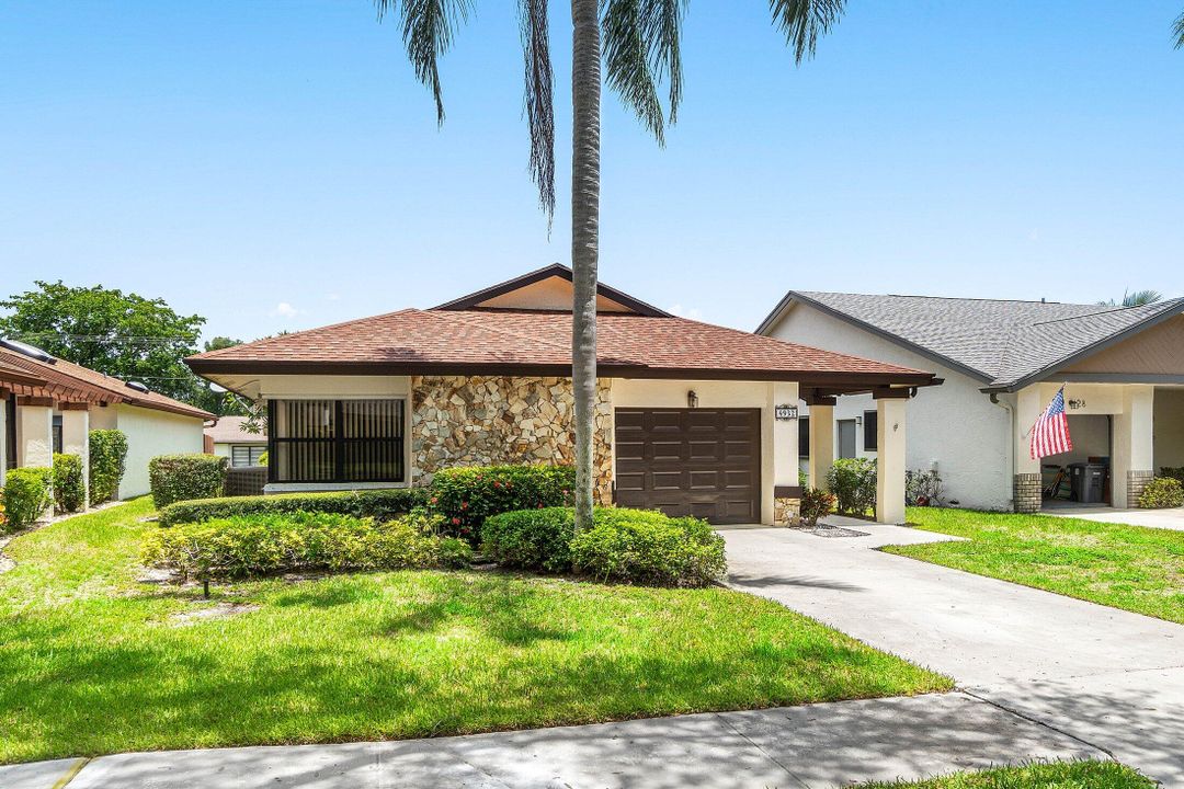 На продажу: $329,000 (3 спален, 2 ванн, 1731 Квадратных фут)