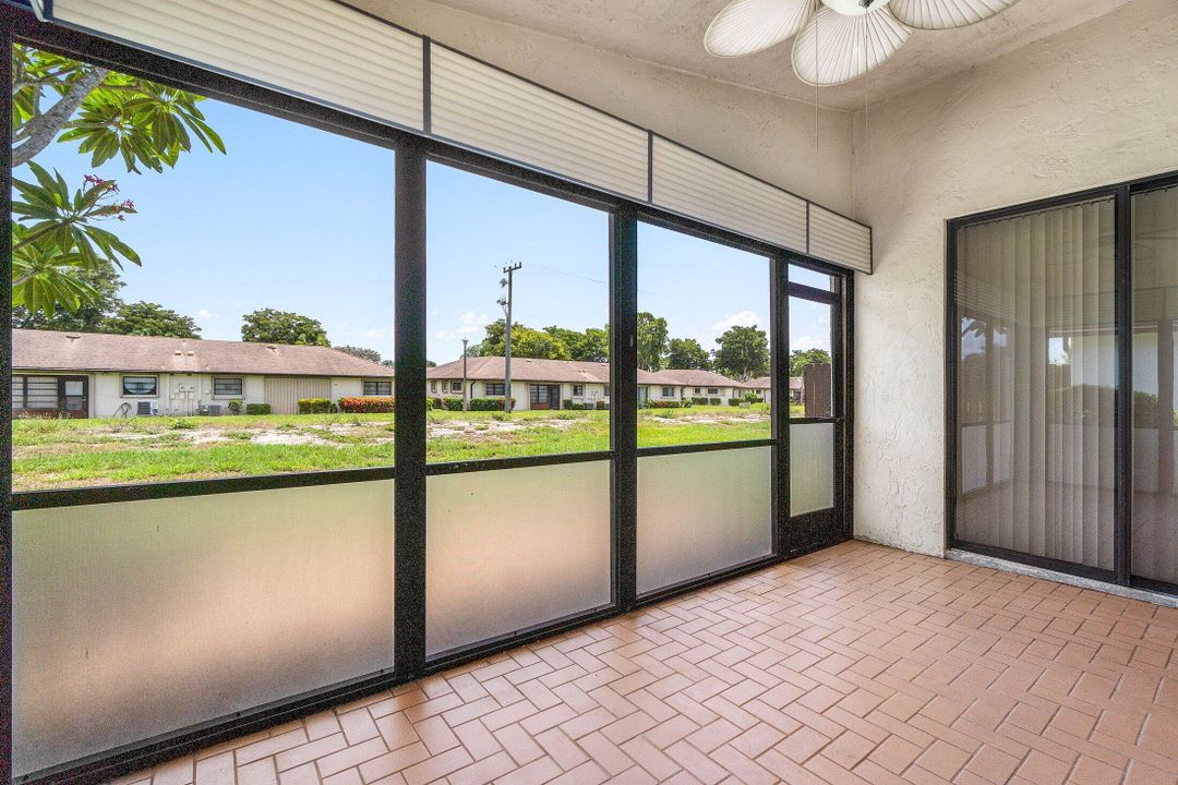 На продажу: $329,000 (3 спален, 2 ванн, 1731 Квадратных фут)