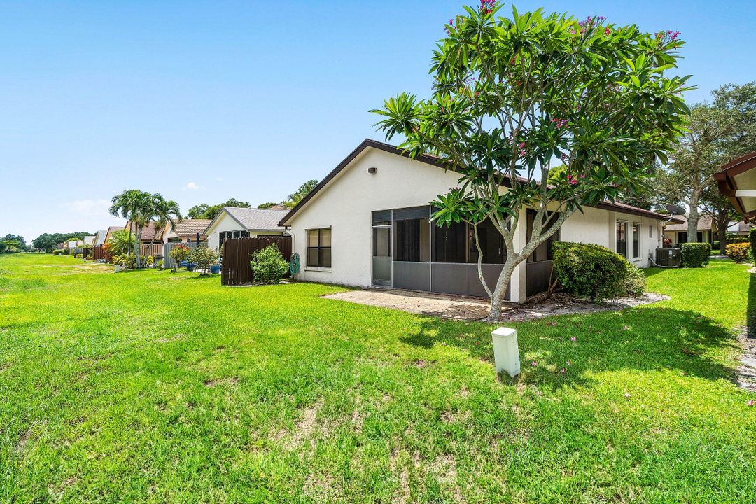 На продажу: $329,000 (3 спален, 2 ванн, 1731 Квадратных фут)