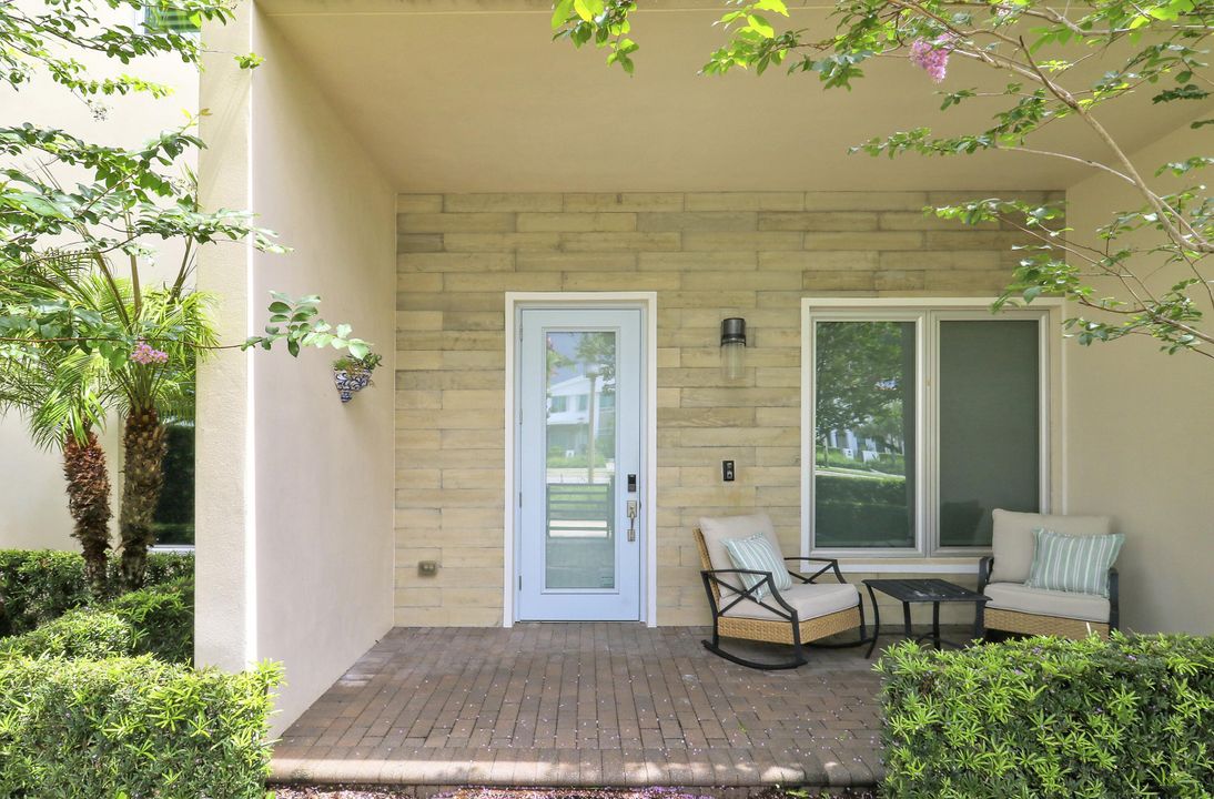 En Venta: $1,599,000 (5 camas, 3 baños, 3849 Pies cuadrados)