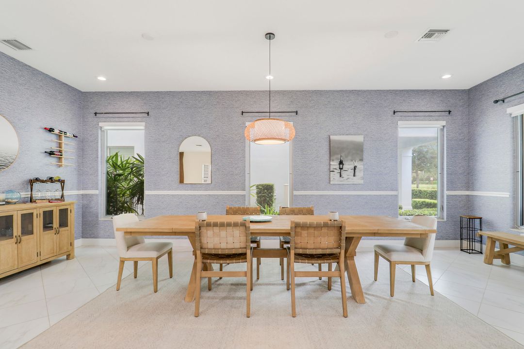 En Venta: $1,599,000 (5 camas, 3 baños, 3849 Pies cuadrados)