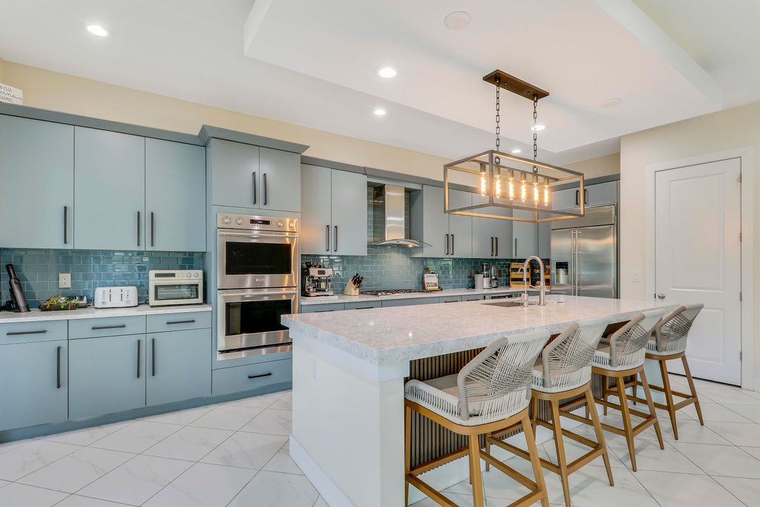 En Venta: $1,599,000 (5 camas, 3 baños, 3849 Pies cuadrados)