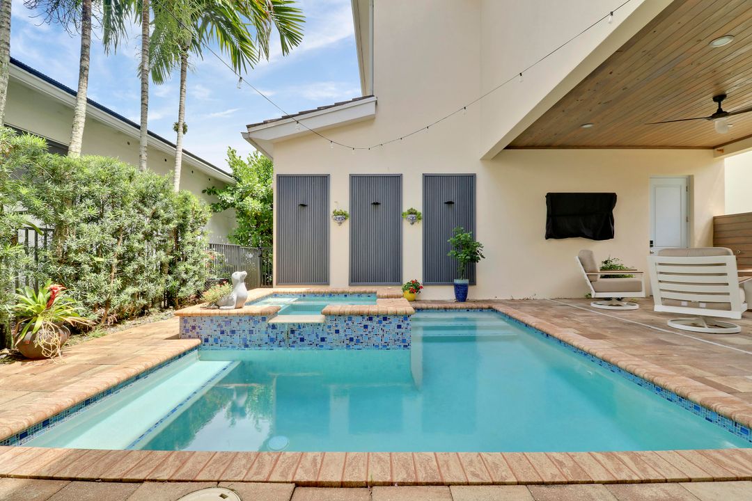 En Venta: $1,599,000 (5 camas, 3 baños, 3849 Pies cuadrados)