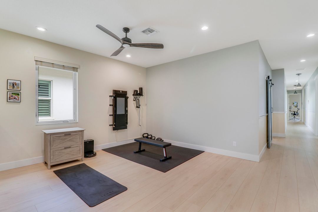 En Venta: $1,599,000 (5 camas, 3 baños, 3849 Pies cuadrados)