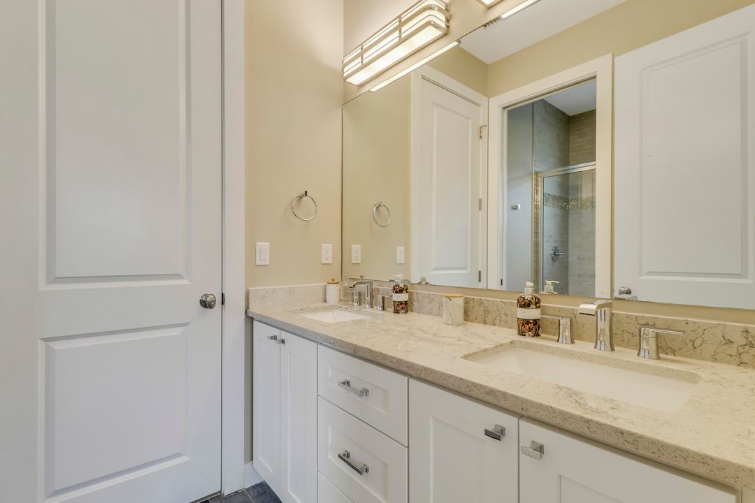 En Venta: $1,599,000 (5 camas, 3 baños, 3849 Pies cuadrados)