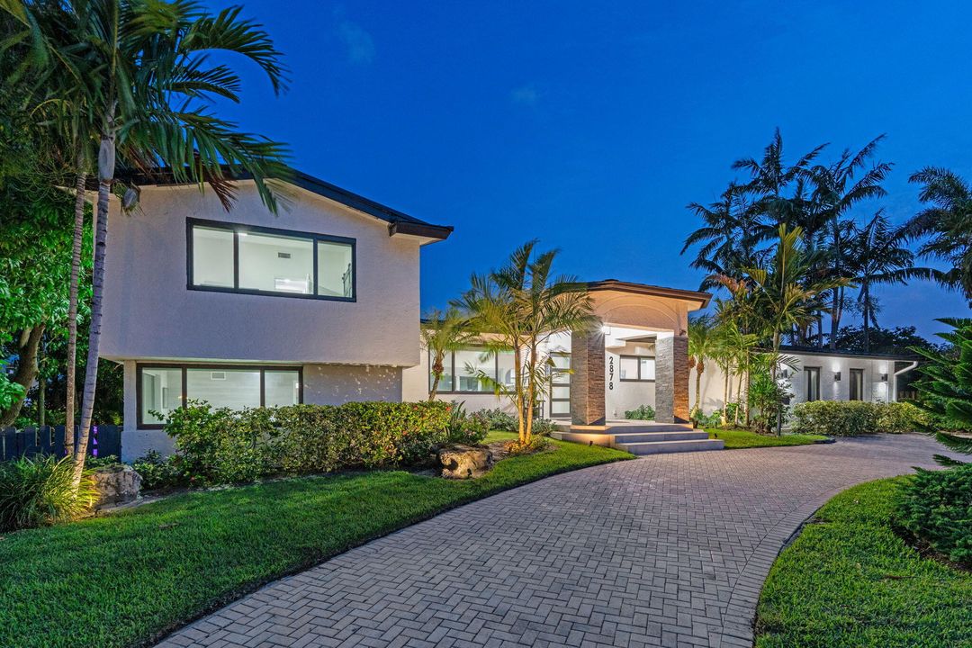 En Venta: $3,900,000 (5 camas, 4 baños, 3142 Pies cuadrados)