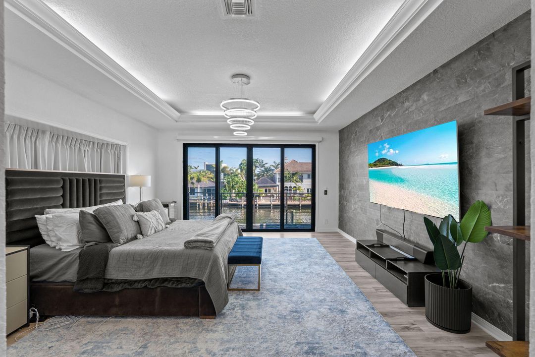 En Venta: $3,900,000 (5 camas, 4 baños, 3142 Pies cuadrados)