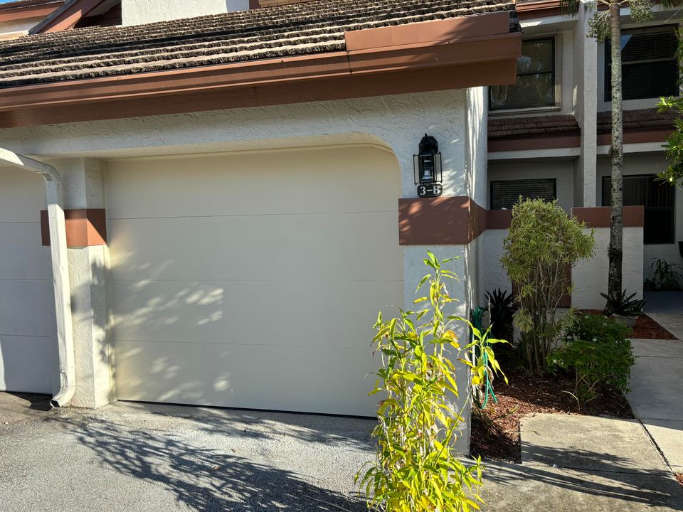 En Venta: $366,700 (2 camas, 2 baños, 1097 Pies cuadrados)