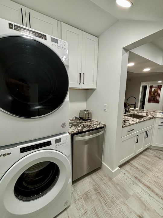 En Venta: $366,700 (2 camas, 2 baños, 1097 Pies cuadrados)