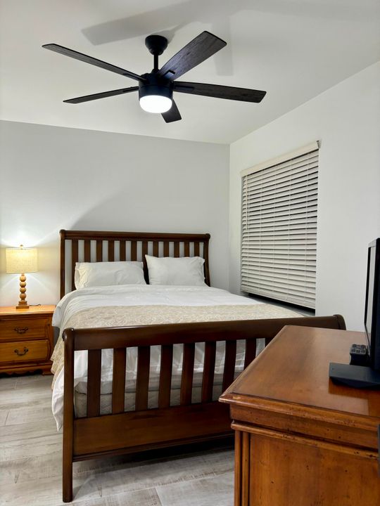 En Venta: $366,700 (2 camas, 2 baños, 1097 Pies cuadrados)