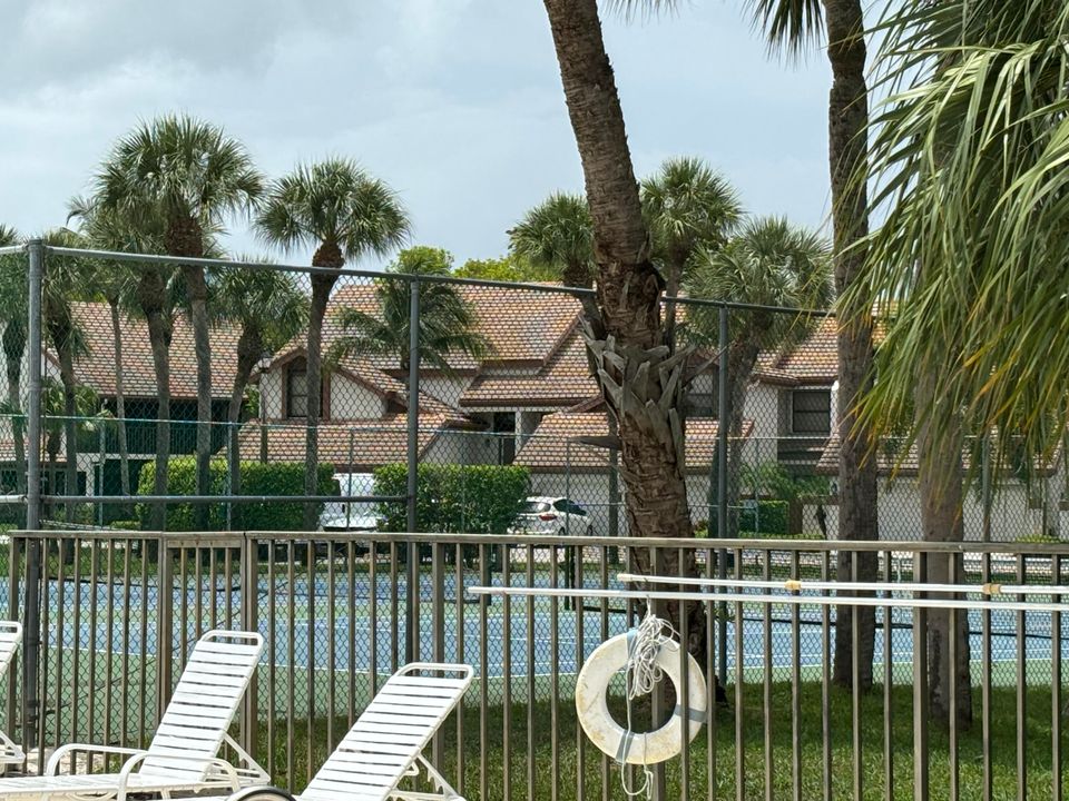 En Venta: $366,700 (2 camas, 2 baños, 1097 Pies cuadrados)