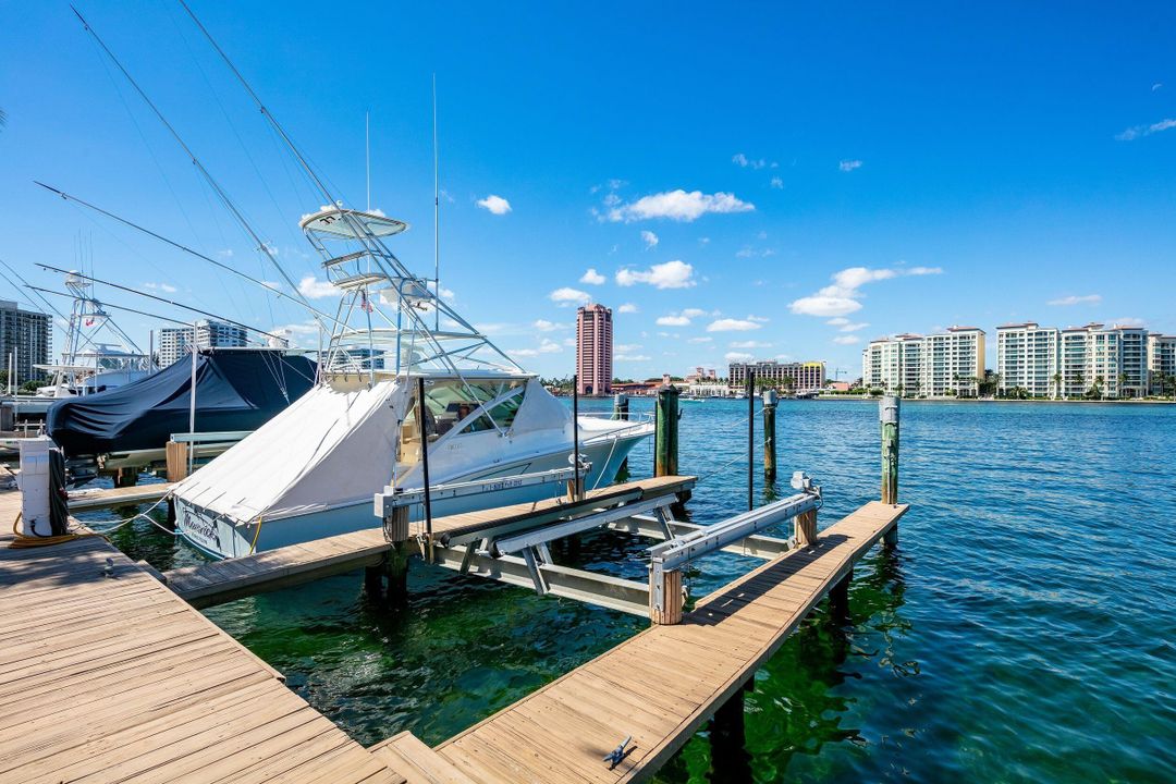 В аренду: $22,000 (3 спален, 3 ванн, 2814 Квадратных фут)