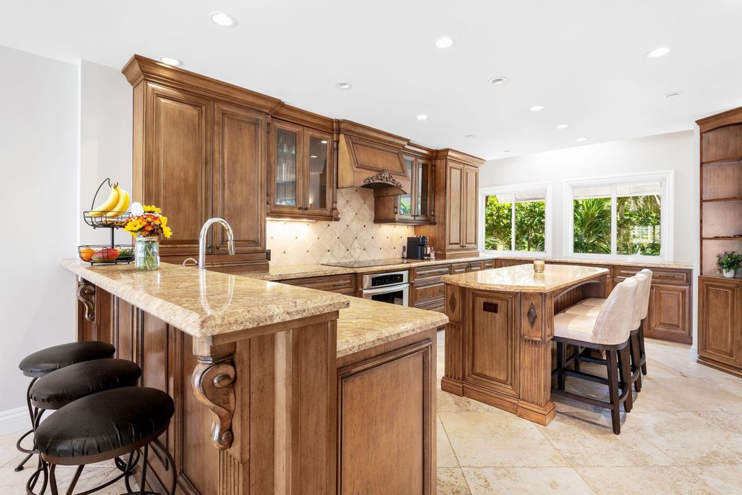 В аренду: $22,000 (3 спален, 3 ванн, 2814 Квадратных фут)