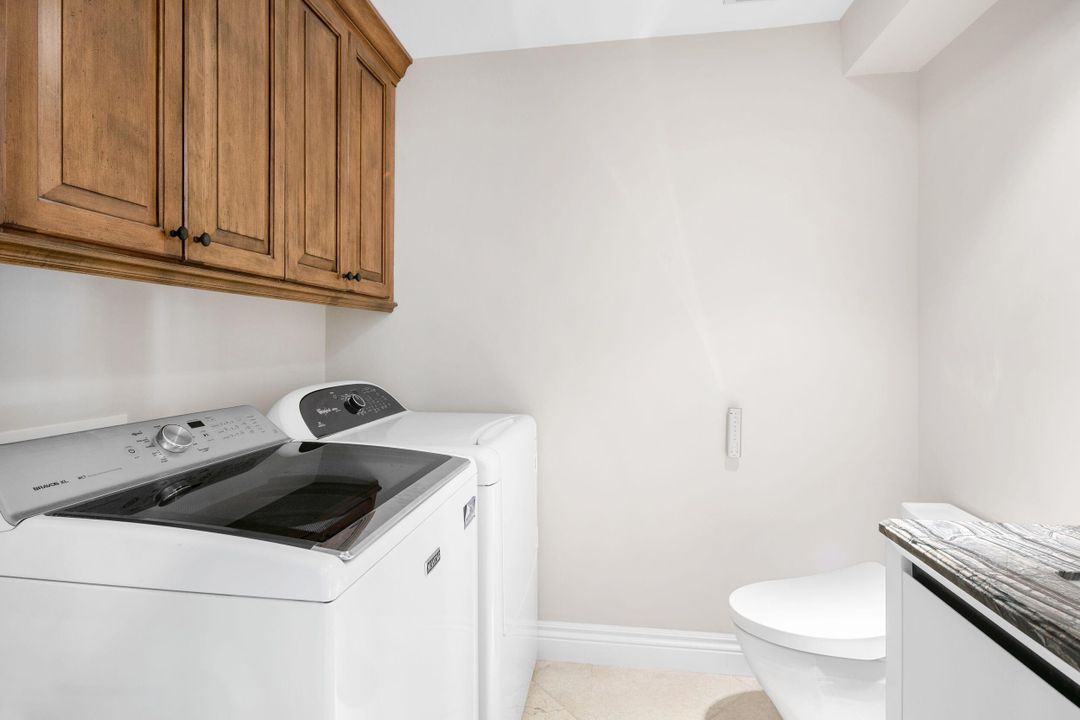 В аренду: $22,000 (3 спален, 3 ванн, 2814 Квадратных фут)